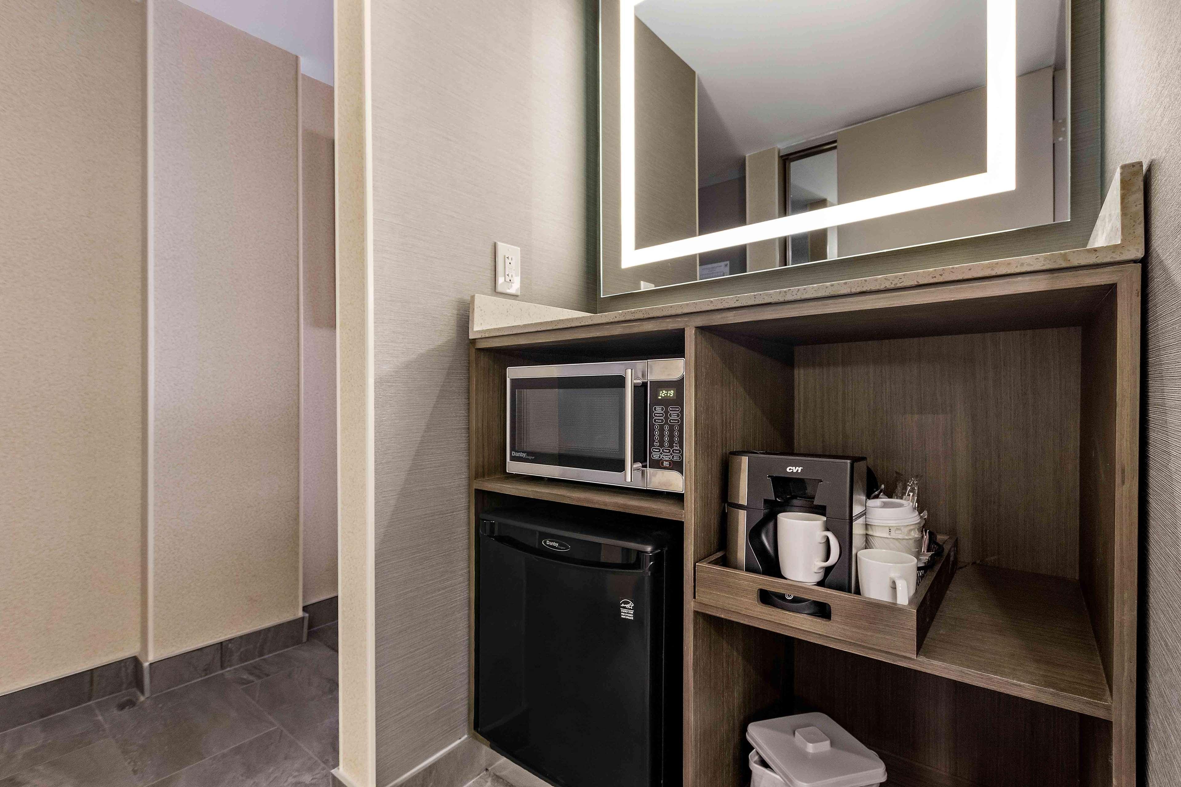 Best Western Plus Pontoon Beach Екстериор снимка