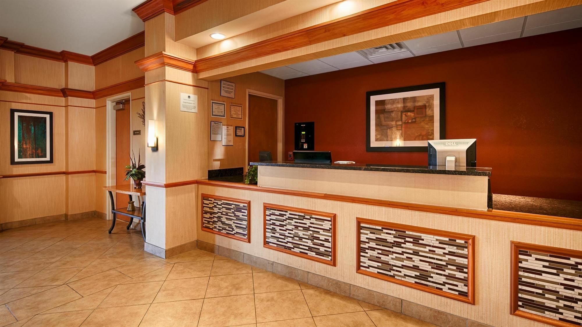 Best Western Plus Pontoon Beach Екстериор снимка